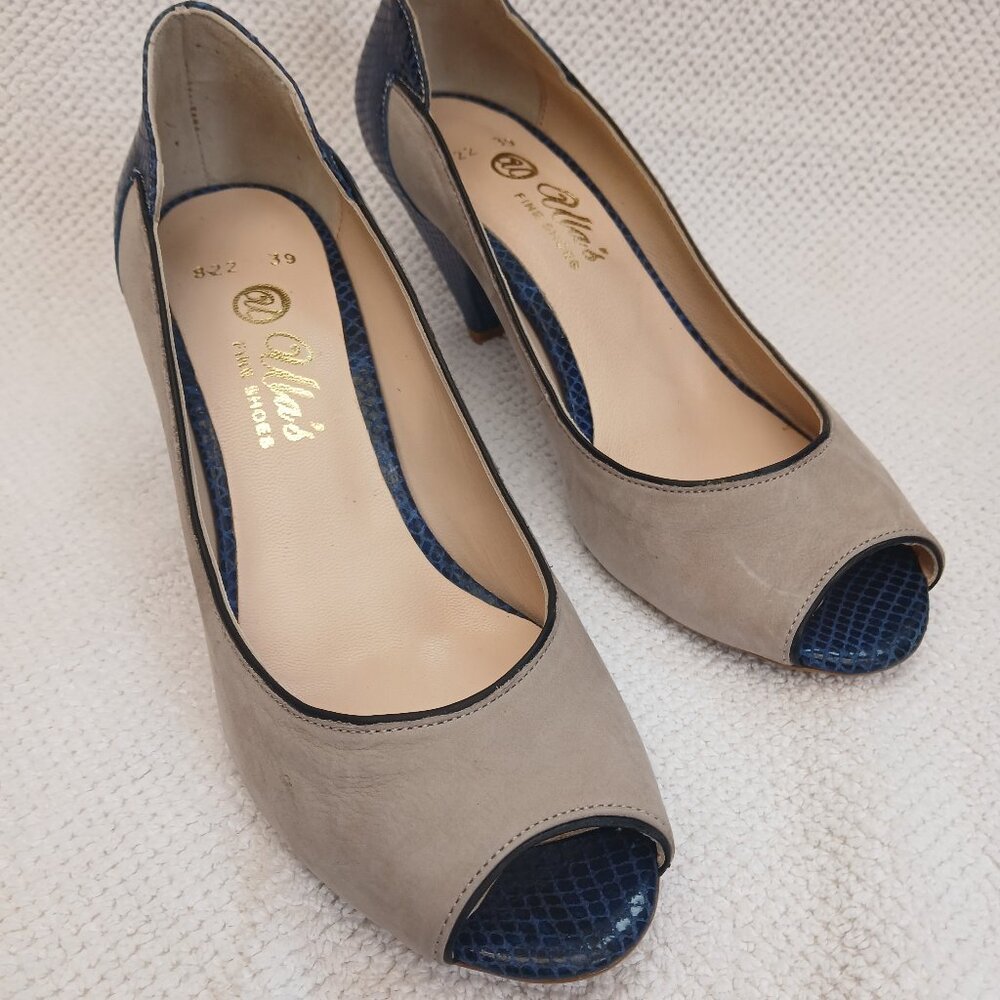 All leather new pumps in Suede leather